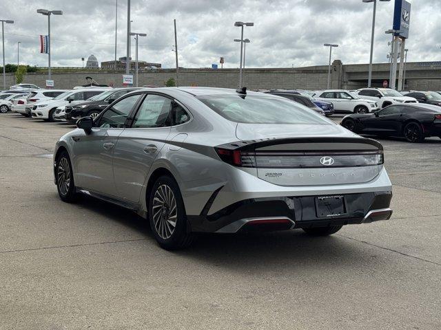 new 2025 Hyundai Sonata Hybrid car, priced at $31,042