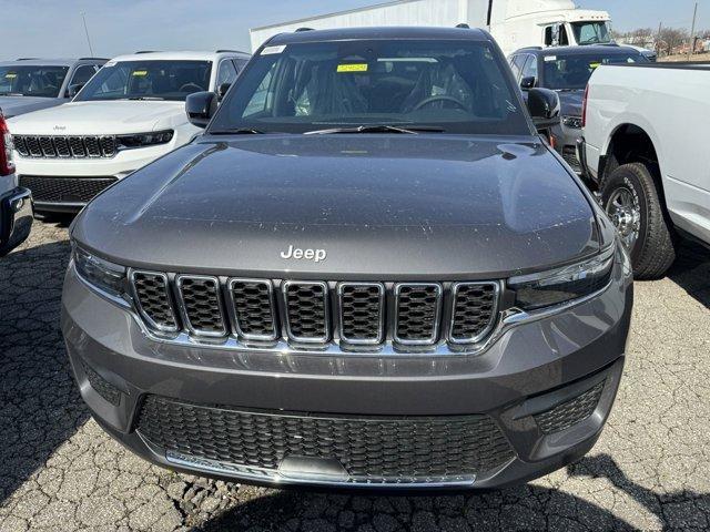 new 2024 Jeep Grand Cherokee car, priced at $36,750