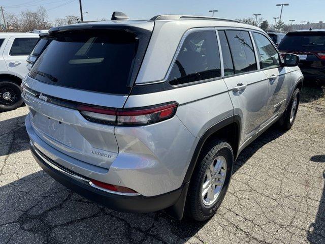 new 2024 Jeep Grand Cherokee car, priced at $40,600