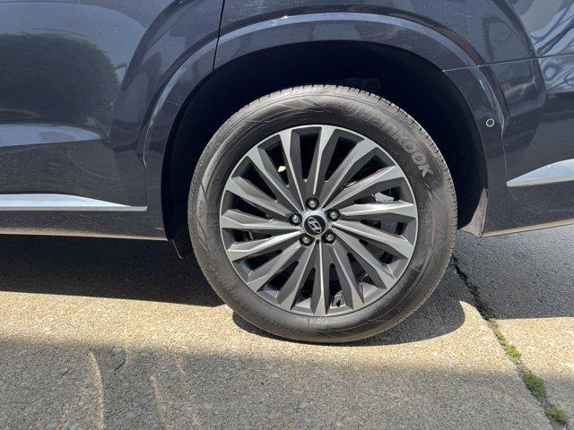 used 2024 Hyundai Palisade car, priced at $40,500