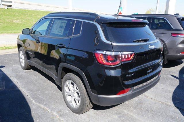 new 2024 Jeep Compass car, priced at $27,500