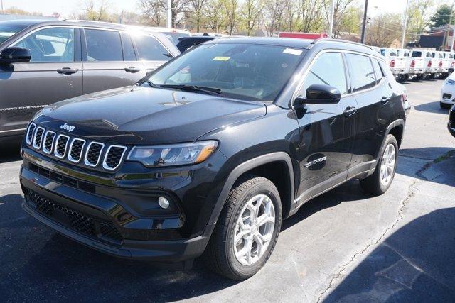 new 2024 Jeep Compass car, priced at $27,500