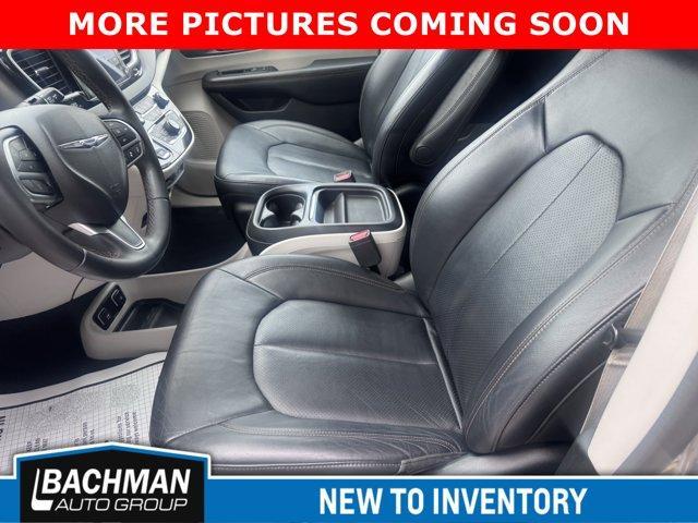 used 2018 Chrysler Pacifica car, priced at $10,500
