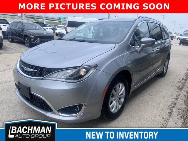 used 2018 Chrysler Pacifica car, priced at $10,500