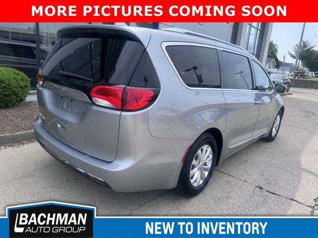 used 2018 Chrysler Pacifica car, priced at $10,500