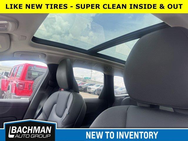 used 2022 Volvo XC60 car, priced at $31,500