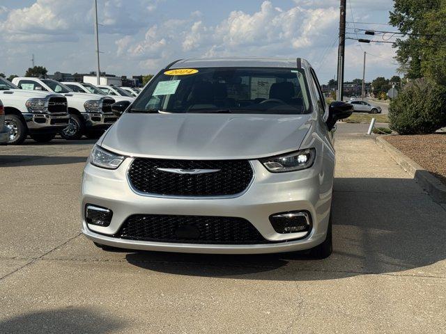 used 2024 Chrysler Pacifica car, priced at $32,950