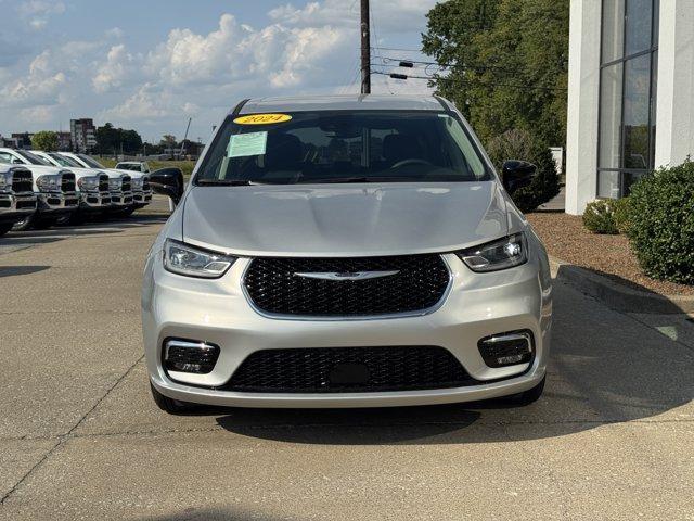 used 2024 Chrysler Pacifica car, priced at $32,950