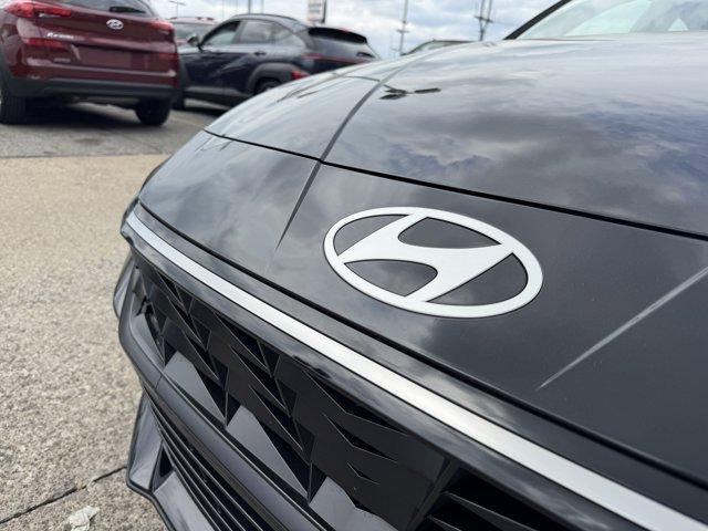 new 2025 Hyundai ELANTRA HEV car, priced at $29,267