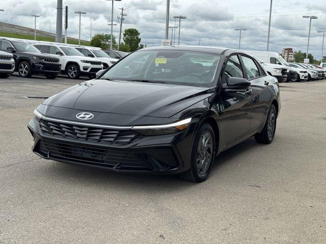 new 2025 Hyundai ELANTRA HEV car, priced at $25,200