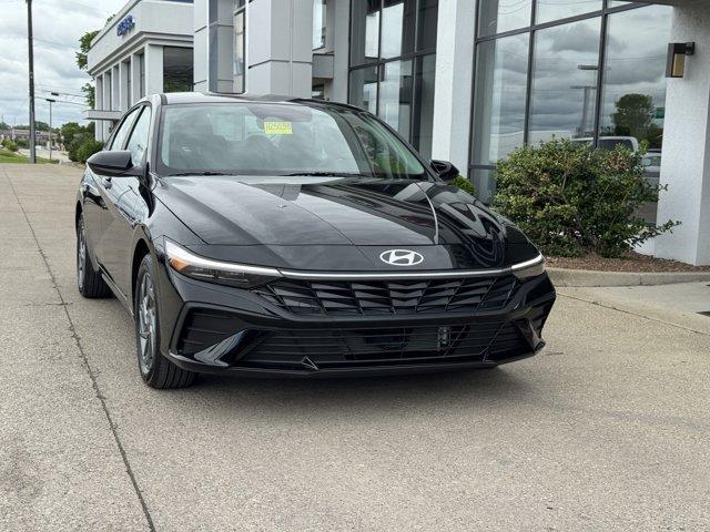 new 2025 Hyundai ELANTRA HEV car, priced at $25,200