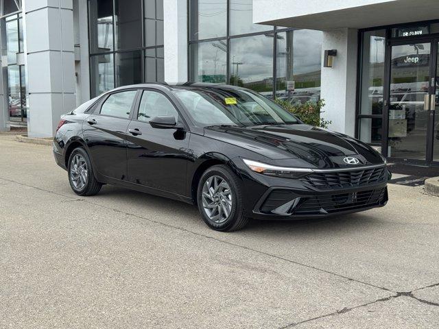 new 2025 Hyundai ELANTRA HEV car, priced at $25,200