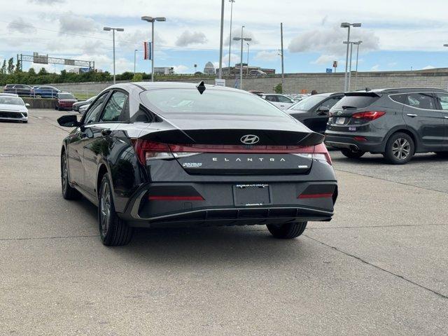 new 2025 Hyundai ELANTRA HEV car, priced at $25,200