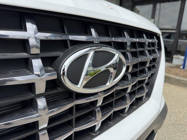 new 2025 Hyundai Venue car, priced at $24,018