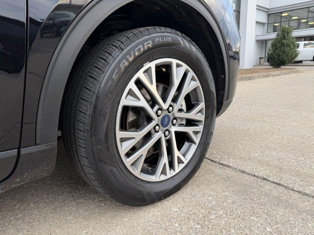 used 2022 Ford Escape car, priced at $21,450