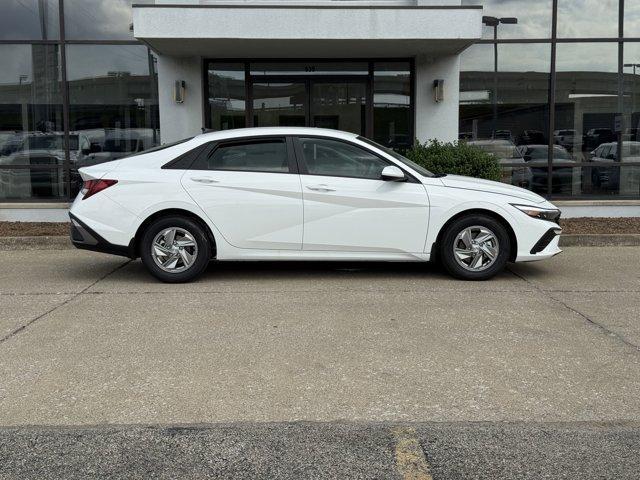 new 2025 Hyundai Elantra car, priced at $21,127