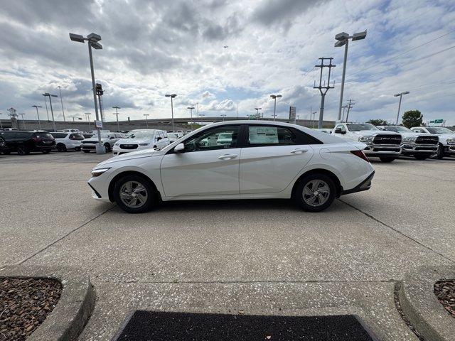 new 2025 Hyundai Elantra car, priced at $21,127