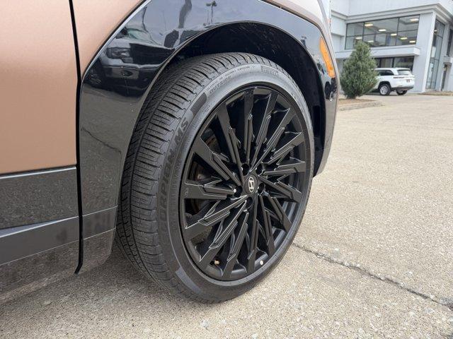 used 2024 Hyundai Santa Fe car, priced at $40,500