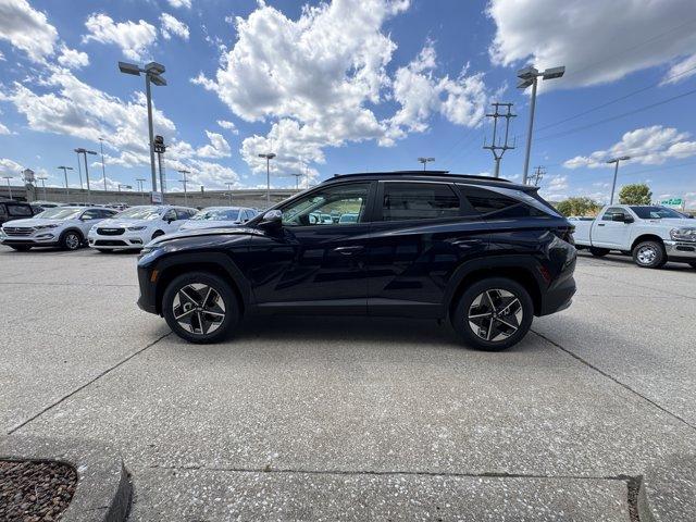 new 2025 Hyundai TUCSON Hybrid car, priced at $33,903