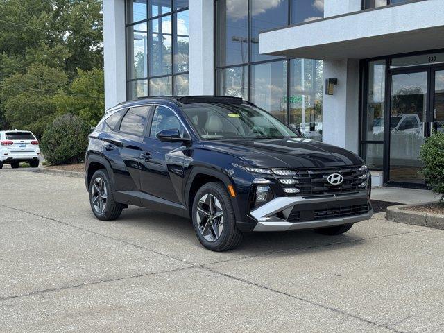 new 2025 Hyundai TUCSON Hybrid car, priced at $33,903