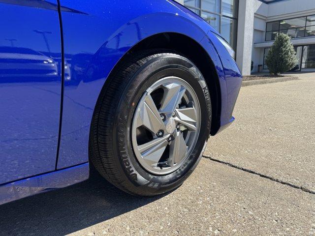 new 2025 Hyundai Elantra car, priced at $20,106