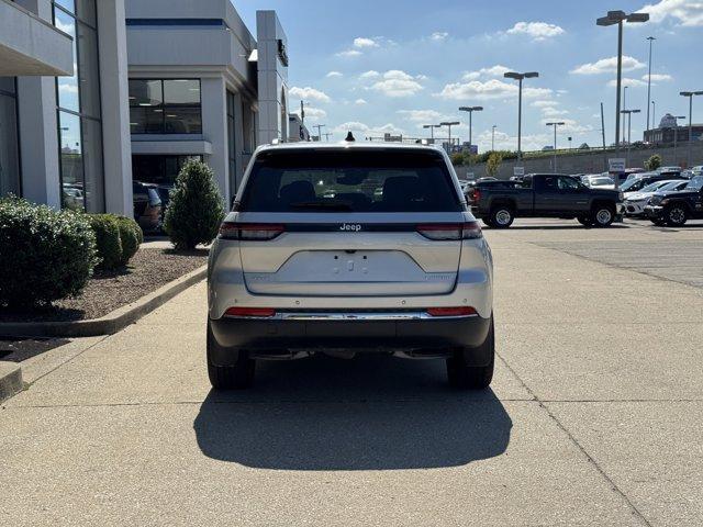 new 2024 Jeep Grand Cherokee car