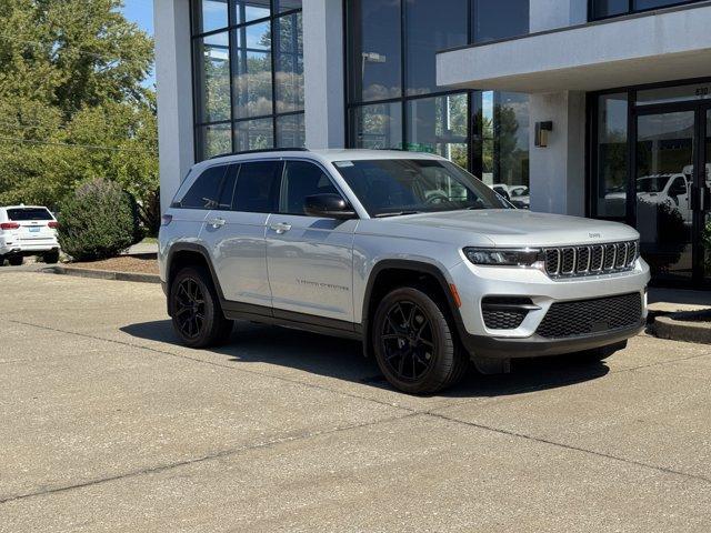 new 2024 Jeep Grand Cherokee car