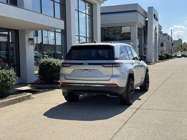 new 2024 Jeep Grand Cherokee car