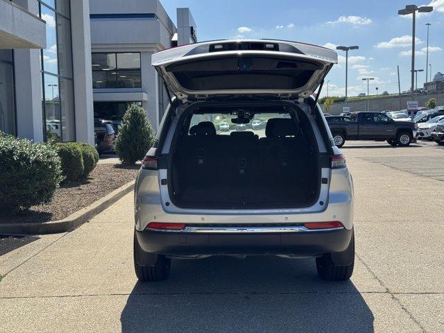 new 2024 Jeep Grand Cherokee car