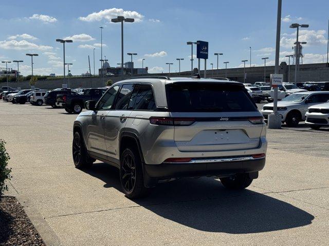 new 2024 Jeep Grand Cherokee car