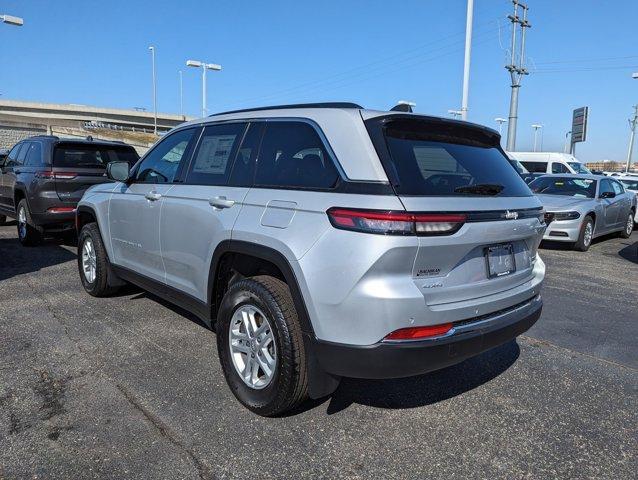 new 2024 Jeep Grand Cherokee car, priced at $40,600