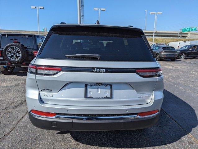 new 2024 Jeep Grand Cherokee car, priced at $40,600