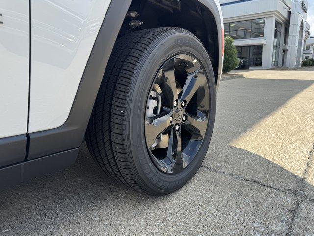 new 2025 Jeep Grand Cherokee L car, priced at $57,842