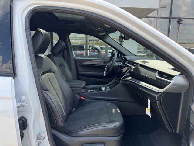 new 2025 Jeep Grand Cherokee L car, priced at $57,842