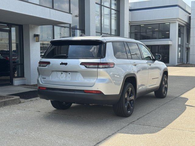new 2025 Jeep Grand Cherokee L car, priced at $42,000