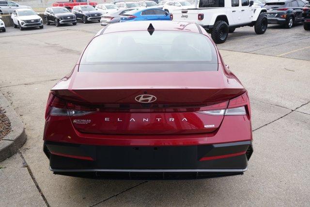 new 2025 Hyundai Elantra HEV car, priced at $29,637