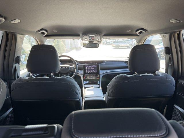 new 2024 Jeep Grand Cherokee car, priced at $36,000