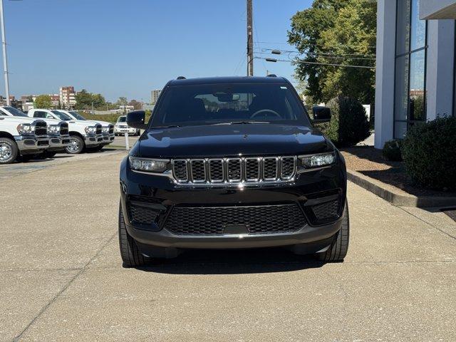 new 2024 Jeep Grand Cherokee car, priced at $36,000
