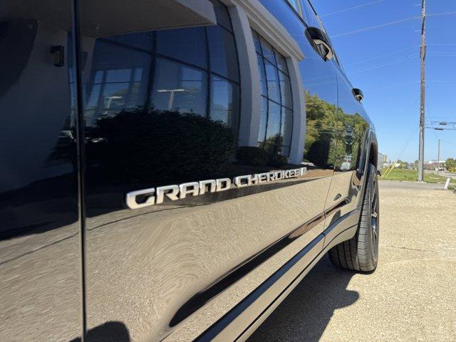 new 2024 Jeep Grand Cherokee car, priced at $36,000