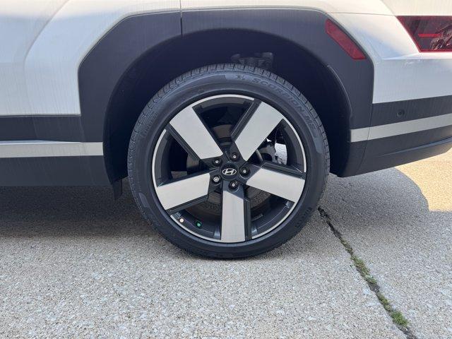 new 2025 Hyundai Santa Fe car, priced at $45,017