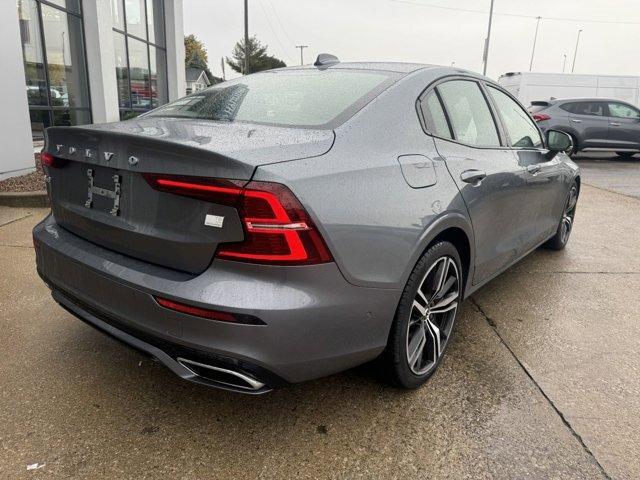 used 2021 Volvo S60 Recharge Plug-In Hybrid car, priced at $27,500