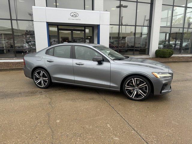 used 2021 Volvo S60 Recharge Plug-In Hybrid car, priced at $27,500