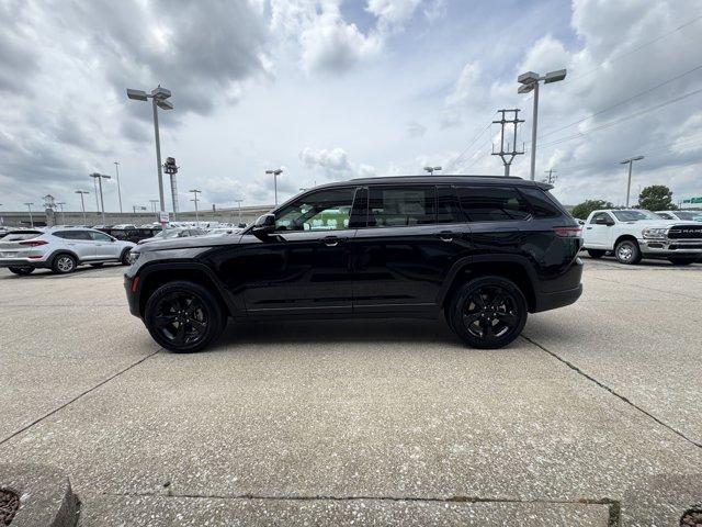 new 2025 Jeep Grand Cherokee L car, priced at $43,000