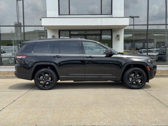 new 2025 Jeep Grand Cherokee L car, priced at $43,000
