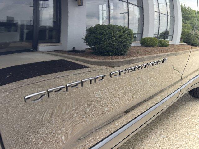 new 2025 Jeep Grand Cherokee L car, priced at $43,000