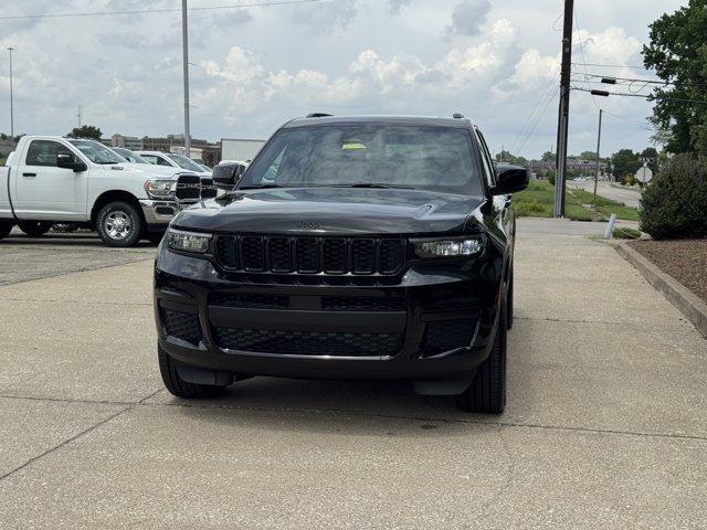 new 2025 Jeep Grand Cherokee L car, priced at $43,000