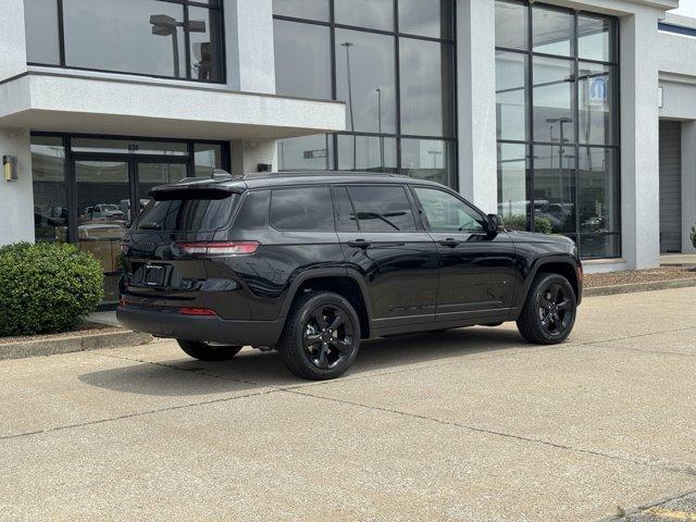 new 2025 Jeep Grand Cherokee L car, priced at $43,000