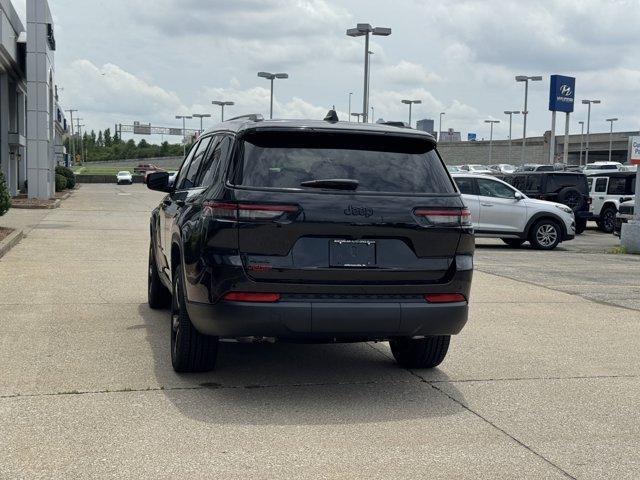 new 2025 Jeep Grand Cherokee L car, priced at $42,000