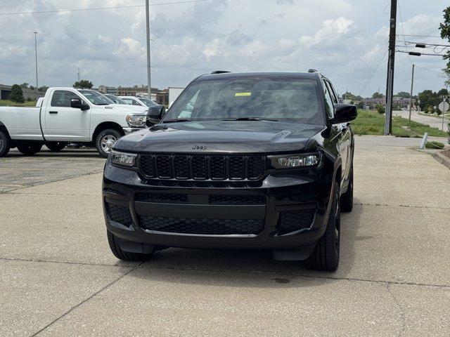 new 2025 Jeep Grand Cherokee L car, priced at $42,000