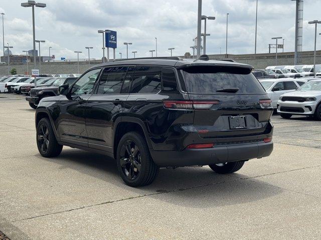 new 2025 Jeep Grand Cherokee L car, priced at $42,000